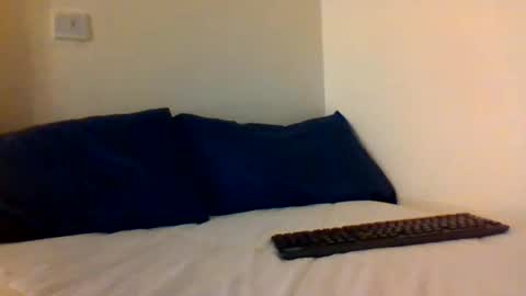 I will be back soon  online show from October 6, 2025, 8:01 am