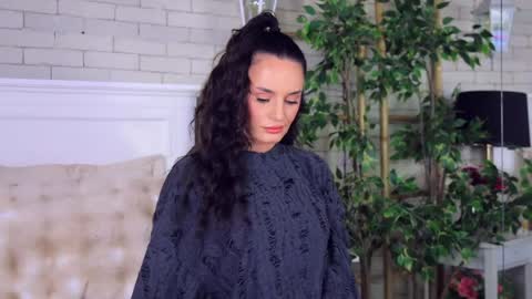 _carlawhite_ online show from May 8, 2026, 3:23 am