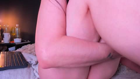 Carolina  online show from January 9, 2025, 5:54 pm