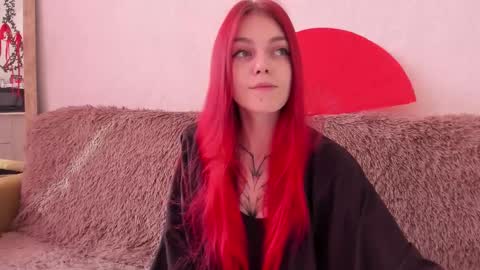 Caroline online show from September 26, 2025, 11:14 am