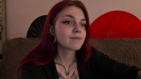 Caroline online show from April 3, 2026, 11:52 am