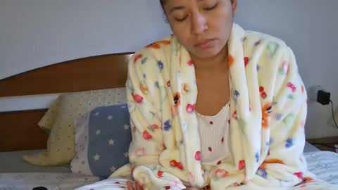 cat online show from December 10, 2024, 3:12 pm