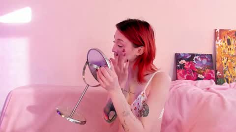 Snapshot of _ccrystaa_ chatting on February 17, 2025, 5:14 am Christina Chris online show from February 17, 2025, 5:14 am