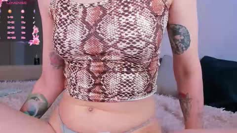 Snapshot of _ccrystaa_ chatting on September 19, 2025, 7:10 am Christina Chris online show from September 19, 2025, 7:10 am