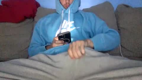 Centaur online show from December 2, 2025, 6:36 pm