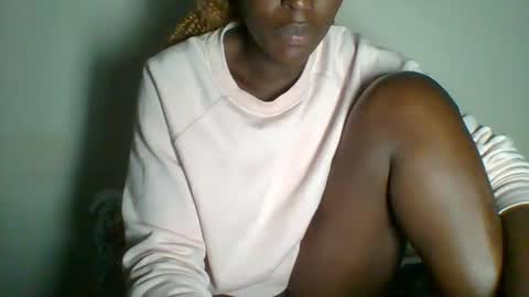 clara online show from February 8, 2025, 3:21 pm