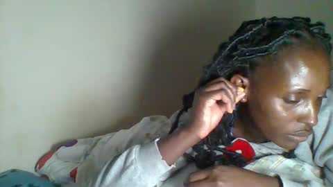 clara online show from March 6, 2025, 10:41 am