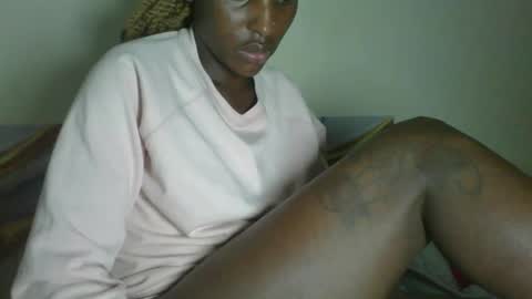 clara online show from December 4, 2025, 7:39 am