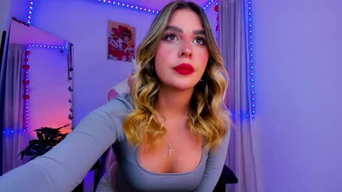  Chloe  online show from April 7, 2026, 3:40 am