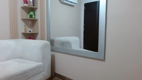 Snapshot of _cloe___21 chatting on June 17, 2026, 12:18 pm _cloe___21 online show from June 17, 2026, 12:18 pm