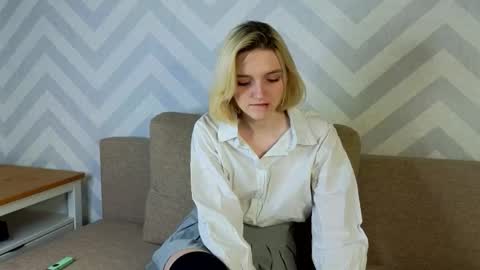 Stacy online show from October 13, 2025, 6:19 pm