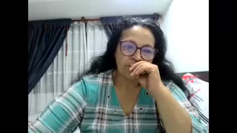 _cristal15 online show from November 17, 2025, 8:42 am