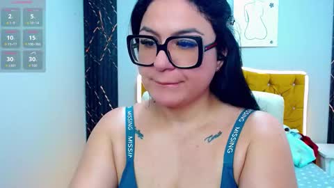 _curvy_mature_ online show from February 3, 2026, 5:51 pm