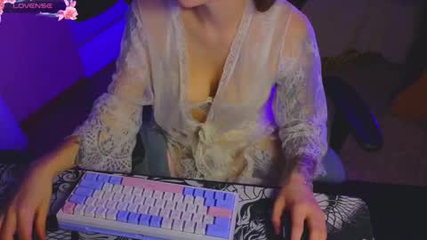 Dana online show from November 2, 2025, 10:17 am