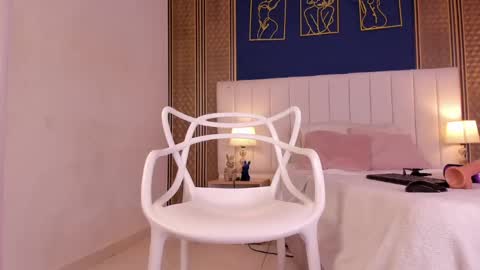 Dakota online show from February 26, 2025, 10:09 pm