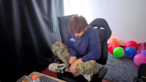 delacruz online show from September 17, 2025, 2:19 pm