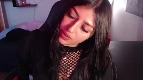 _dennise online show from December 15, 2025, 5:50 pm