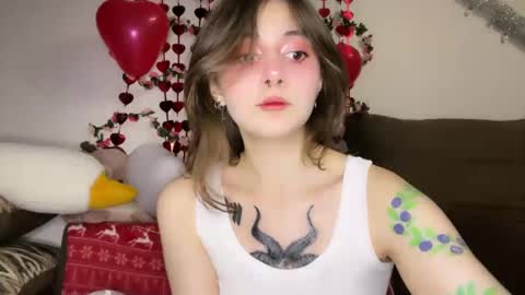 Kate online show from February 17, 2025, 5:53 pm