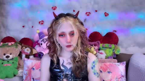 Kate online show from April 4, 2026, 5:43 pm