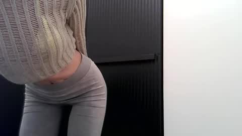 Snapshot of _domnatermsi chatting on March 5, 2025, 8:00 pm _domnatermsi online show from March 5, 2025, 8:00 pm