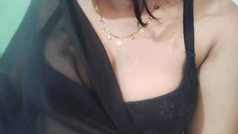 _dreamgirl_0 online show from February 23, 2026, 12:52 am