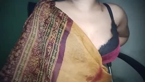 _dreamgirl_0 online show from July 20, 2026, 2:48 am
