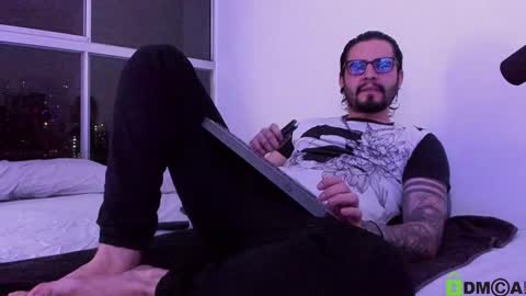  -         online show from November 16, 2025, 12:49 am