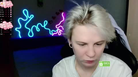 chloue and Gretta online show from November 11, 2025, 8:31 pm