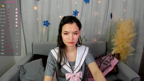 _emily__strike_ online show from December 15, 2024, 1:43 pm