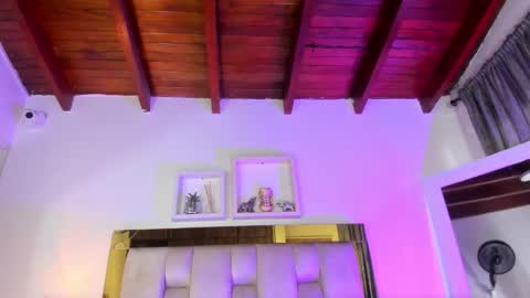 Isabella online show from October 14, 2025, 11:55 am