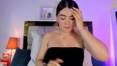 Isabella online show from February 2, 2026, 1:54 pm