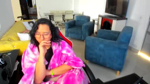 Emma online show from January 28, 2025, 8:47 pm