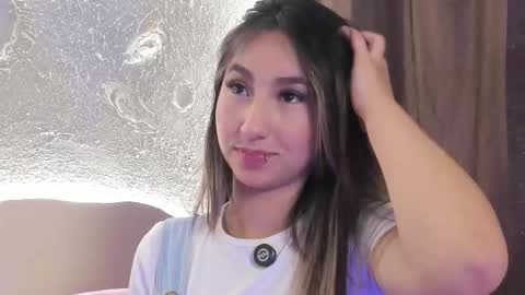 _emmawalka online show from September 18, 2025, 3:25 pm