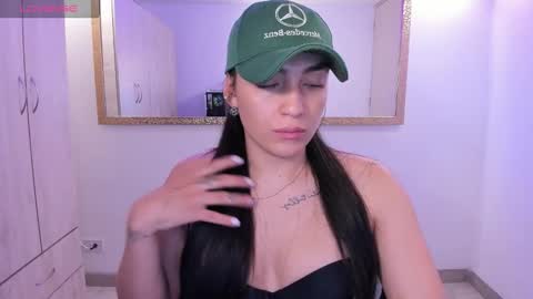  Erica Vanderhill  online show from January 14, 2026, 2:28 am