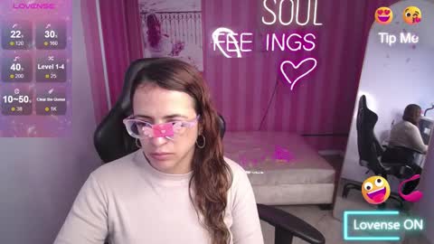  evoni  online show from September 19, 2025, 12:39 pm