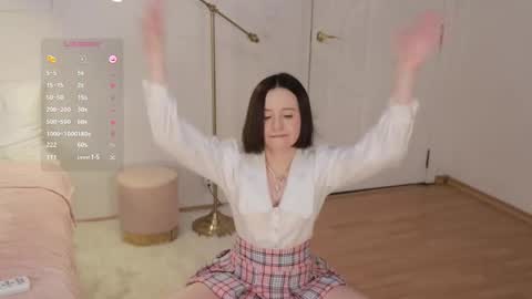 Essie  online show from February 28, 2025, 10:41 am