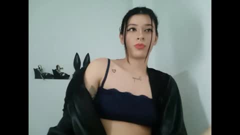 Mia-foster online show from February 26, 2025, 4:03 am