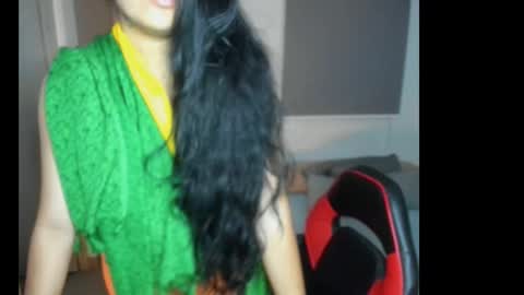 Georgia Barone online show from November 4, 2025, 12:43 am