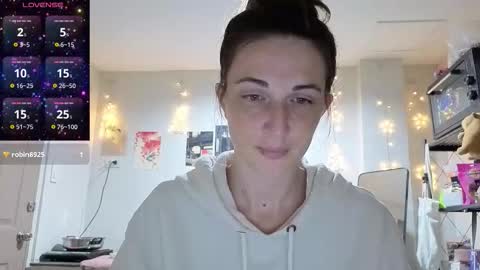 Goddess Aurora online show from November 24, 2025, 2:17 pm