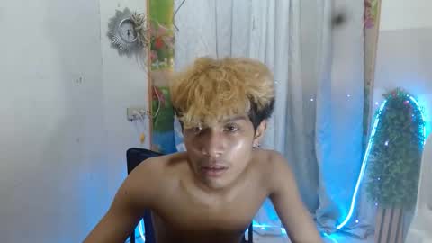 _guison online show from October 23, 2025, 2:44 am