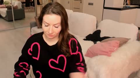 Julia online show from January 17, 2026, 10:09 am