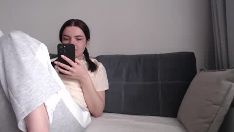 Criss4u online show from March 12, 2026, 9:26 am