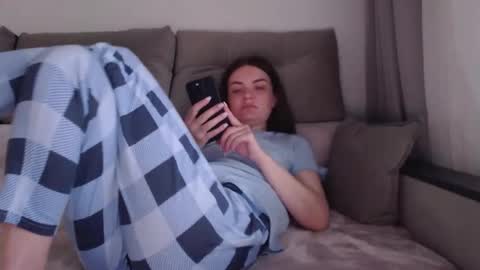 Criss4u online show from April 1, 2026, 7:20 am