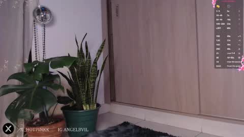 Jenn  online show from February 17, 2026, 4:09 am