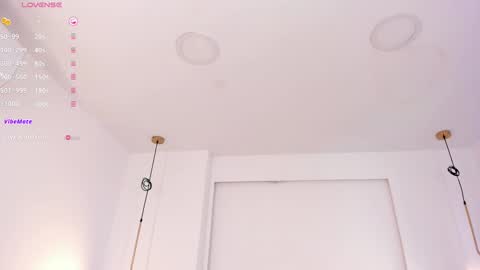 Darlis  online show from February 27, 2025, 11:15 pm