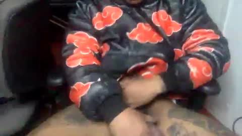 Snapshot of _infamous_ chatting on December 7, 2024, 12:19 am Tatted34 aka PimpDaddy SlickDick online show from December 7, 2024, 12:19 am