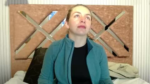 Snapshot of _isaabellaa chatting on April 26, 2026, 10:24 am Isa online show from April 26, 2026, 10:24 am