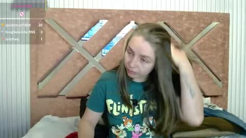 Snapshot of _isaabellaa chatting on May 11, 2026, 2:45 pm Isa online show from May 11, 2026, 2:45 pm