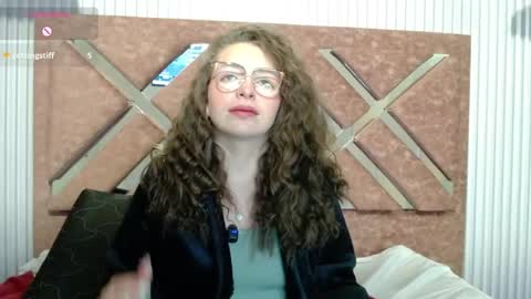 Snapshot of _isaabellaa chatting on May 23, 2026, 1:59 pm Isa online show from May 23, 2026, 1:59 pm