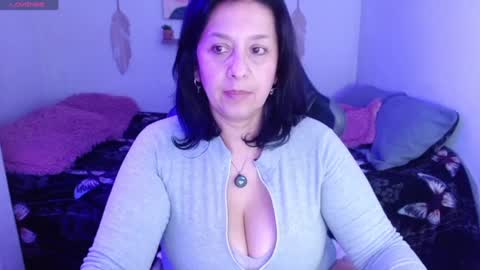 Camila online show from May 15, 2026, 11:34 pm